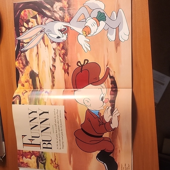 Bugs Bunny 50th Birthday Collector Magazine 1990 w/ Bonus Animation Cell - Picture 9 of 13